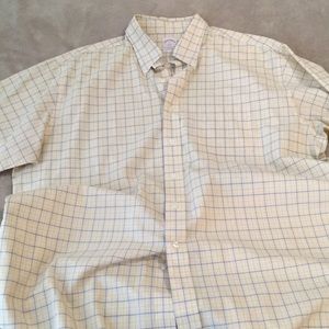 Brooks Brothers 346 - Men’s XL - SS Shirt